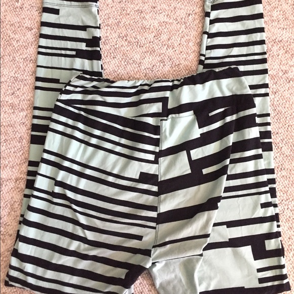 Lularoe - Picture 3 of 3